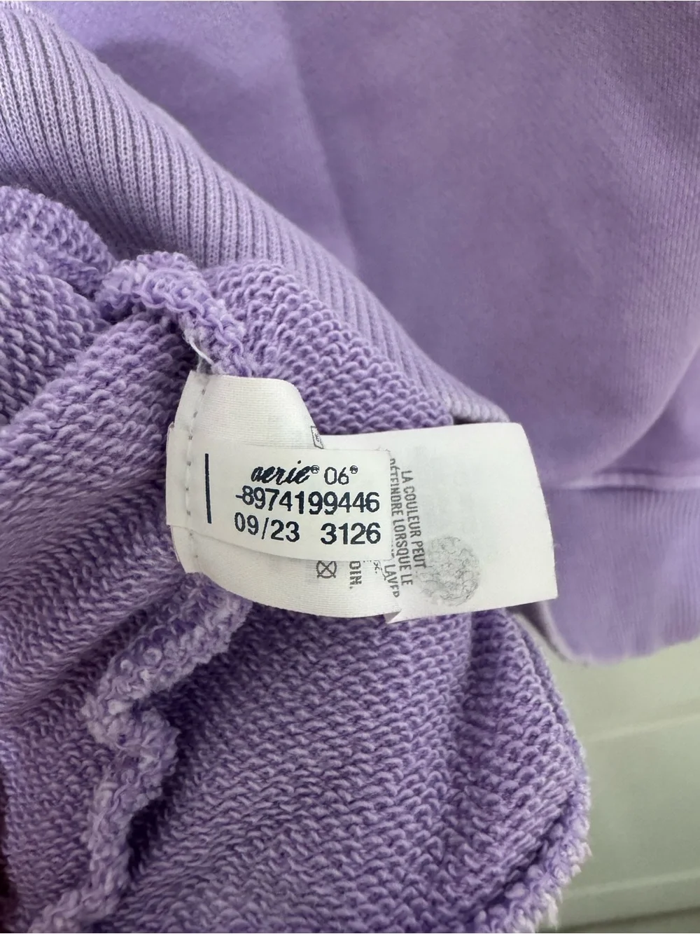 Aerie Lavender V-Neck Women's Sweater Size Medium